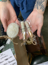 Load image into Gallery viewer, Opium Poppy Magnesium Perfume Oil