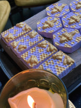 Load image into Gallery viewer, Sugar Box & Honey Jar Spell bath bombs