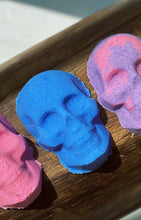 Load image into Gallery viewer, Psychic Shower Skull