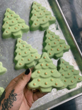 Load image into Gallery viewer, Little Lemon Tree Bath Bomb