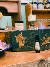 Load image into Gallery viewer, Carmesí Perfume Oil