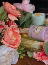 Load image into Gallery viewer, Antique Luncheon Tray Gift Set
